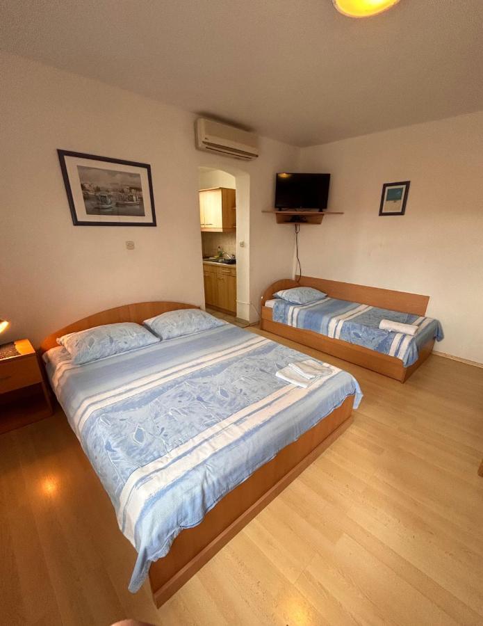 Apartment Alfirev Vodice Ngoại thất bức ảnh