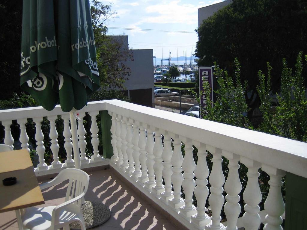 Apartment Alfirev Vodice Ngoại thất bức ảnh